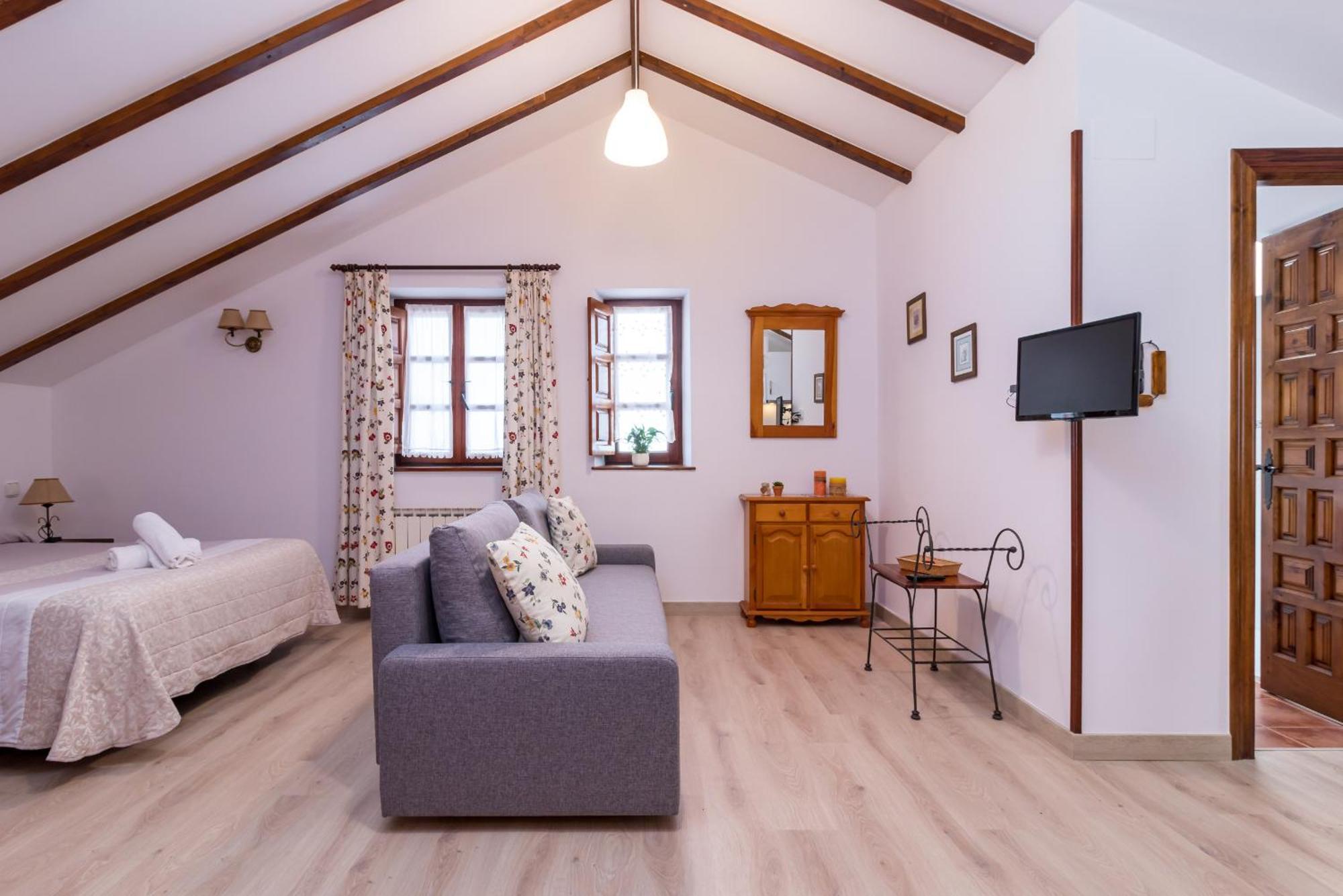 Apartamentos & Bungalows Ubiarco El Acebo By Urbanhosting Екстериор снимка